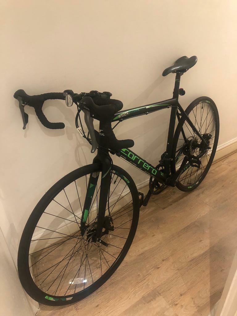 carrera vanquish disc mens road bike